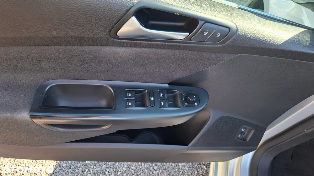 Volkswagen Passat 1.8 TSI Comfortline - 21