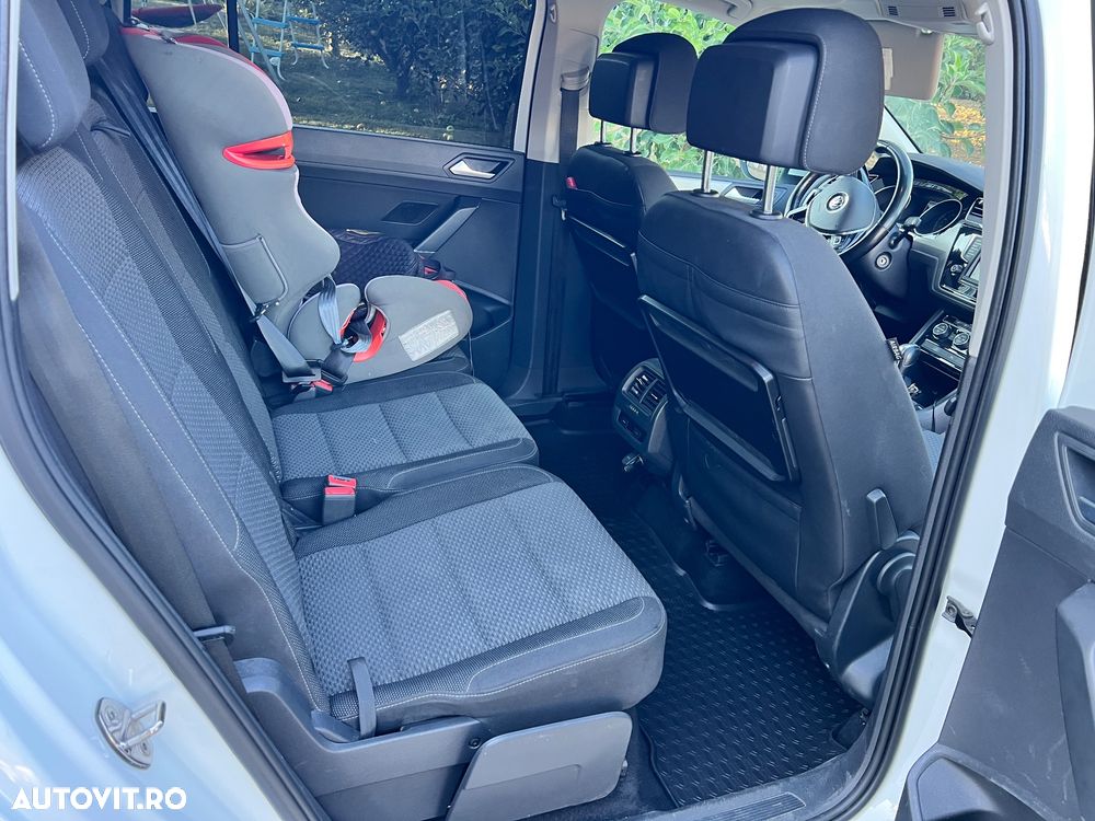 Volkswagen Touran 2.0 TDI DSG Comfortline - 8