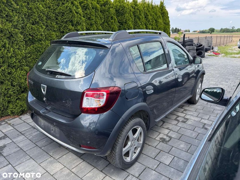 Dacia Sandero - 5