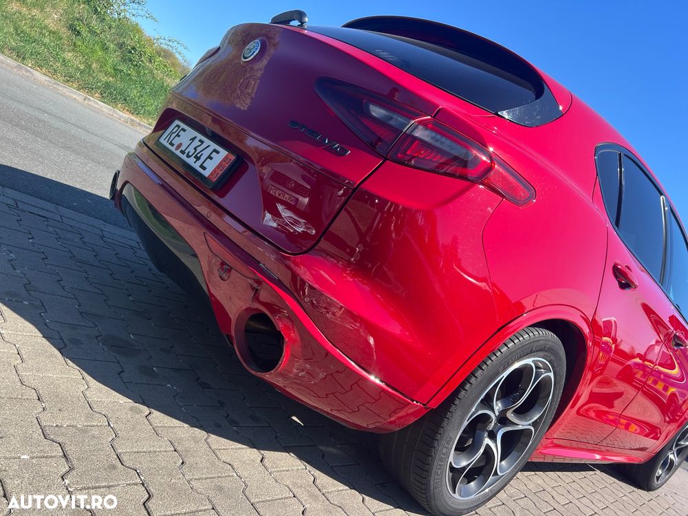 Alfa Romeo Stelvio 2.2 16V AT8 Q4 Veloce - 25
