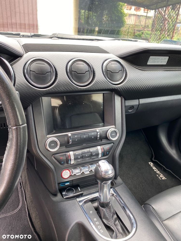 Ford Mustang 3.7 V6 - 13