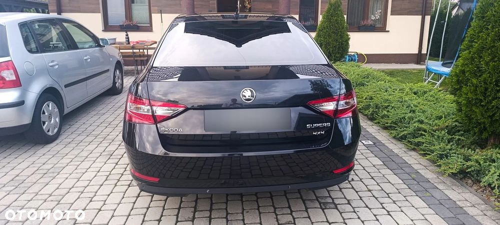 Skoda Superb 2.0 TDI 4x4 Sportline DSG - 5