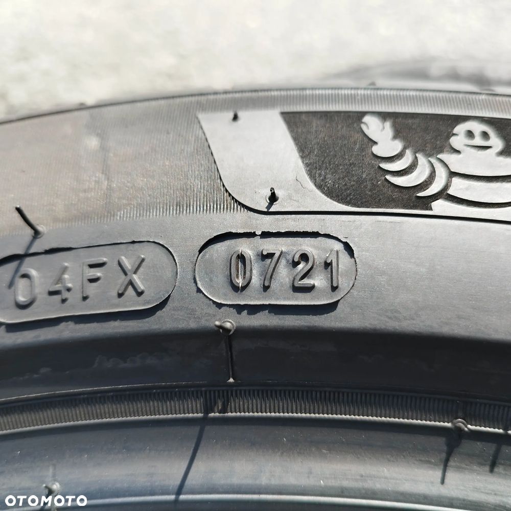 255/45/20 michelin pilot sport ev - 3