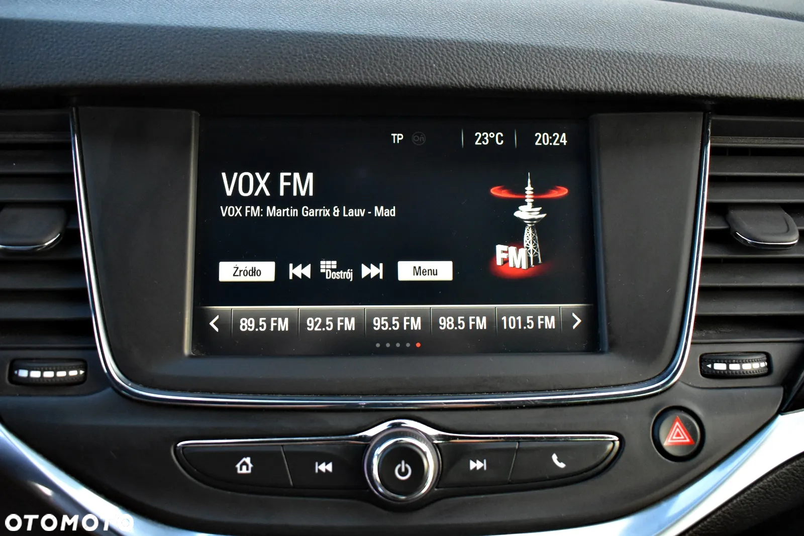 Opel Astra V 1.4 T Enjoy S&S - 28