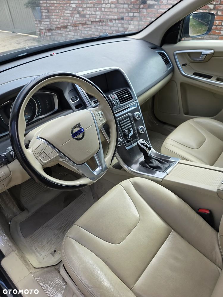 Volvo XC 60 - 16