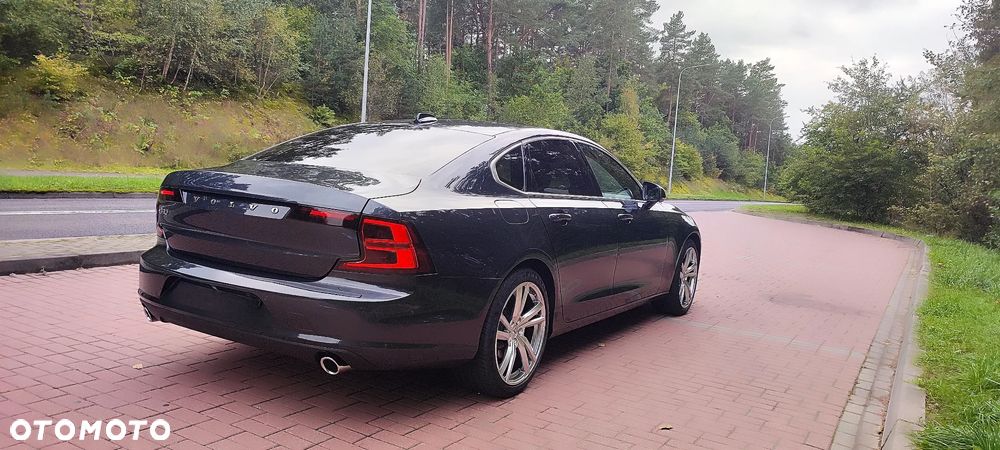 Volvo S90 D4 SCR Momentum Pro - 4