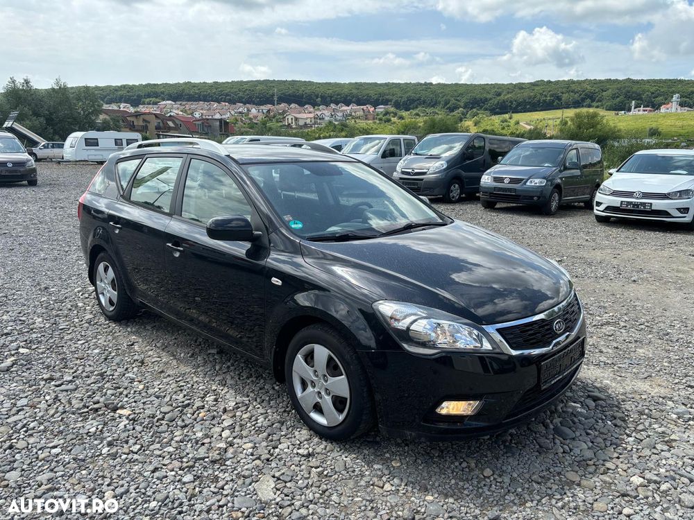 Kia Ceed 1.4 CVVT Attract - 4