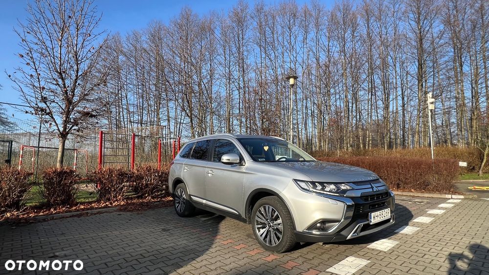 Mitsubishi Outlander 2.0 Intense 4WD CVT - 13