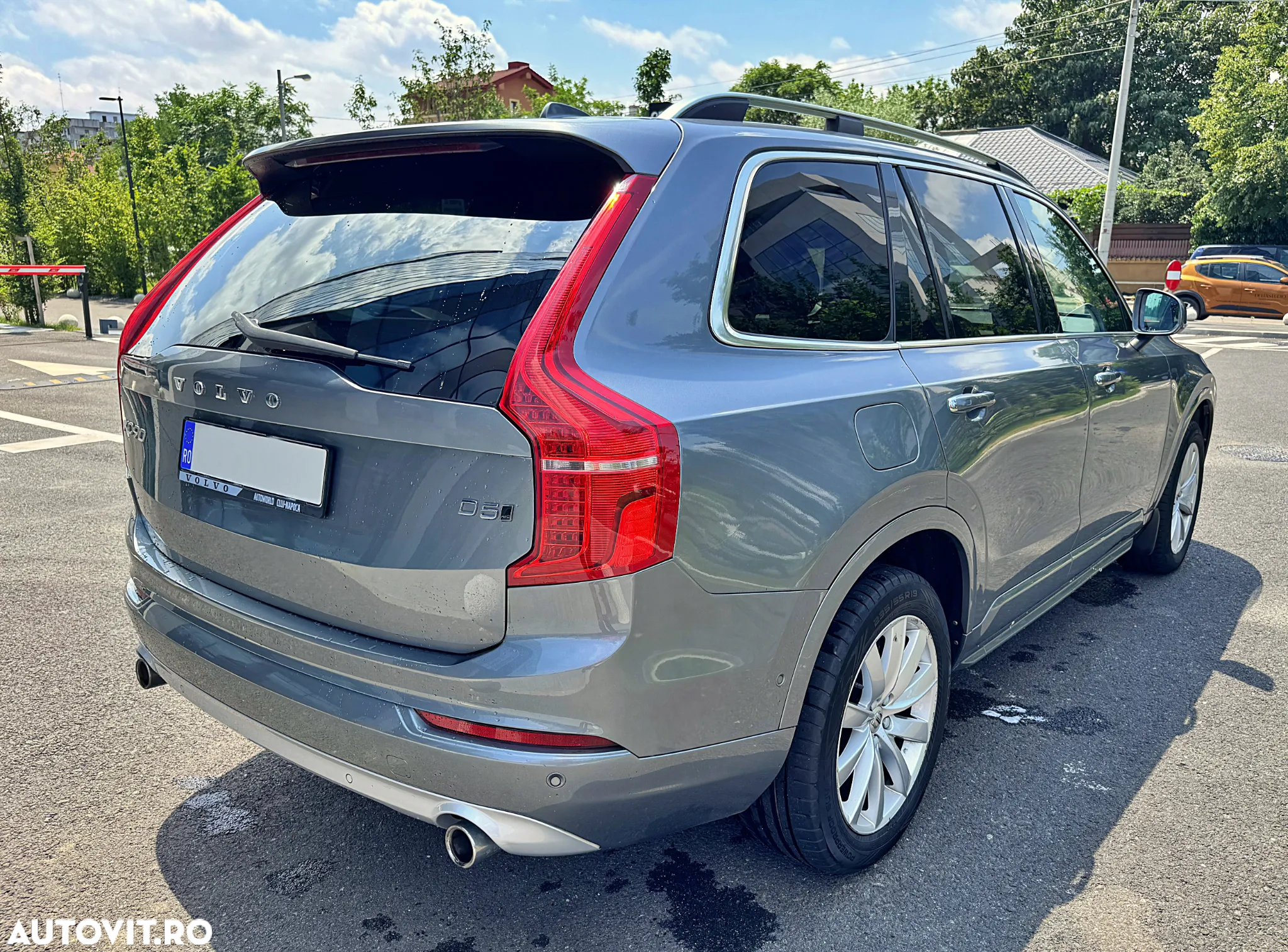 Volvo XC 90 - 4