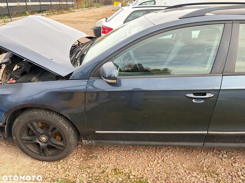 Volkswagen Passat 1.9 TDI Comfortline - 4