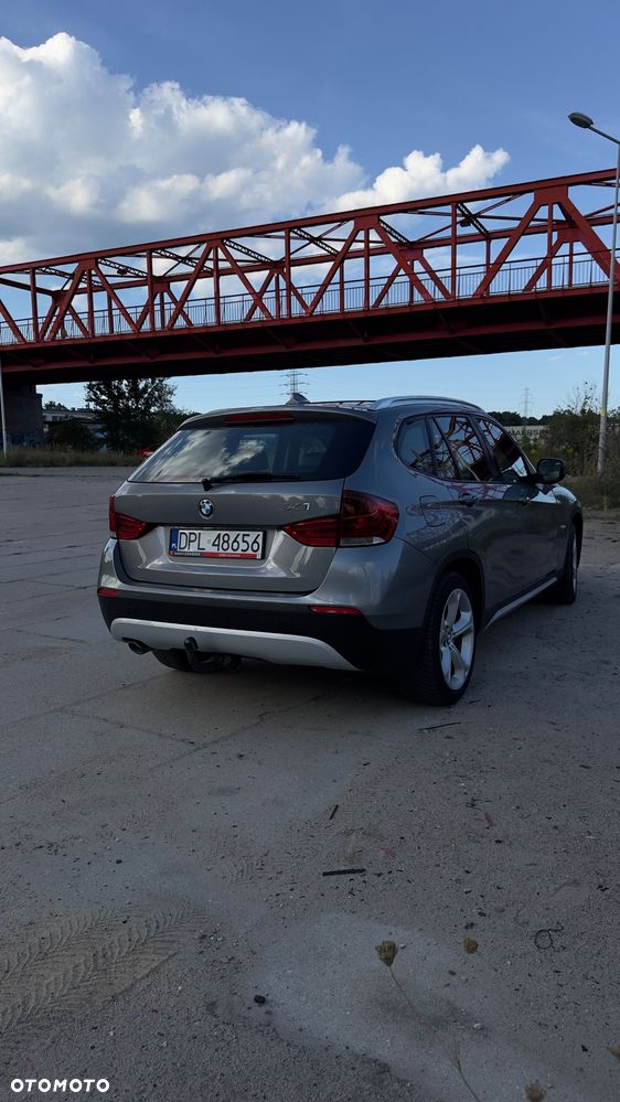 BMW X1 xDrive20d - 11
