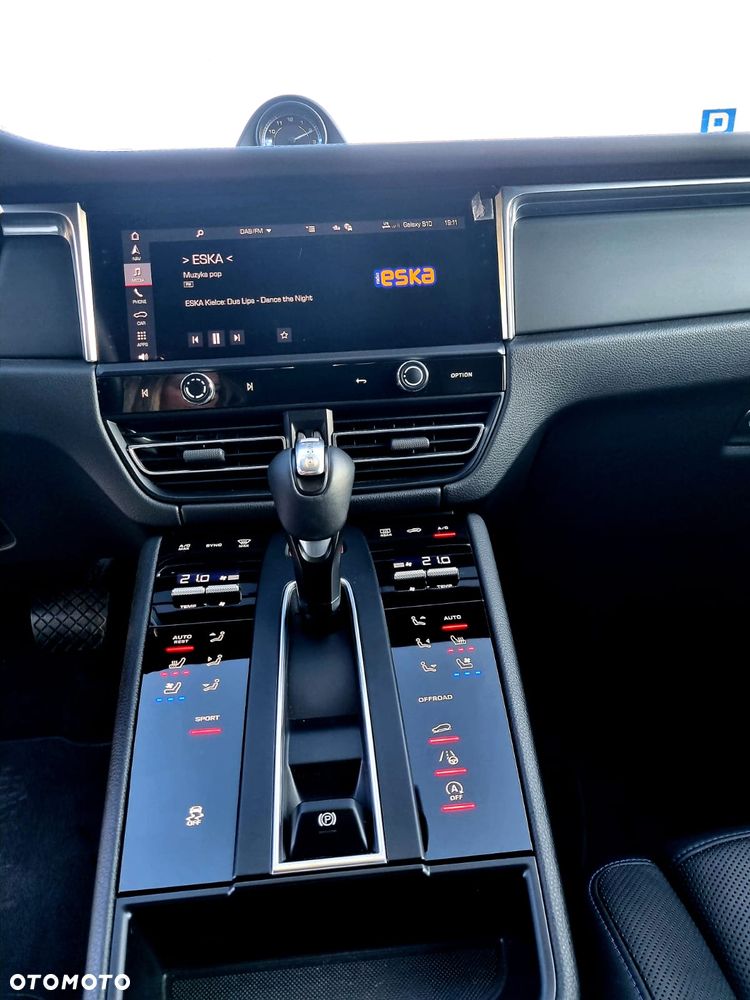 Porsche Macan T - 9