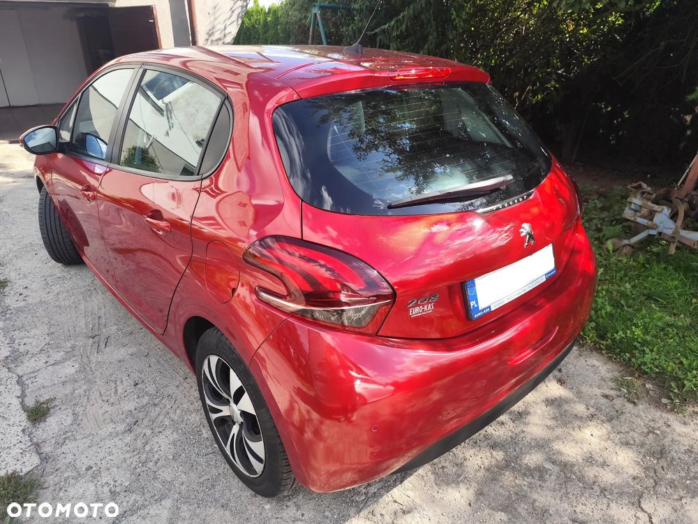 Peugeot 208 - 9