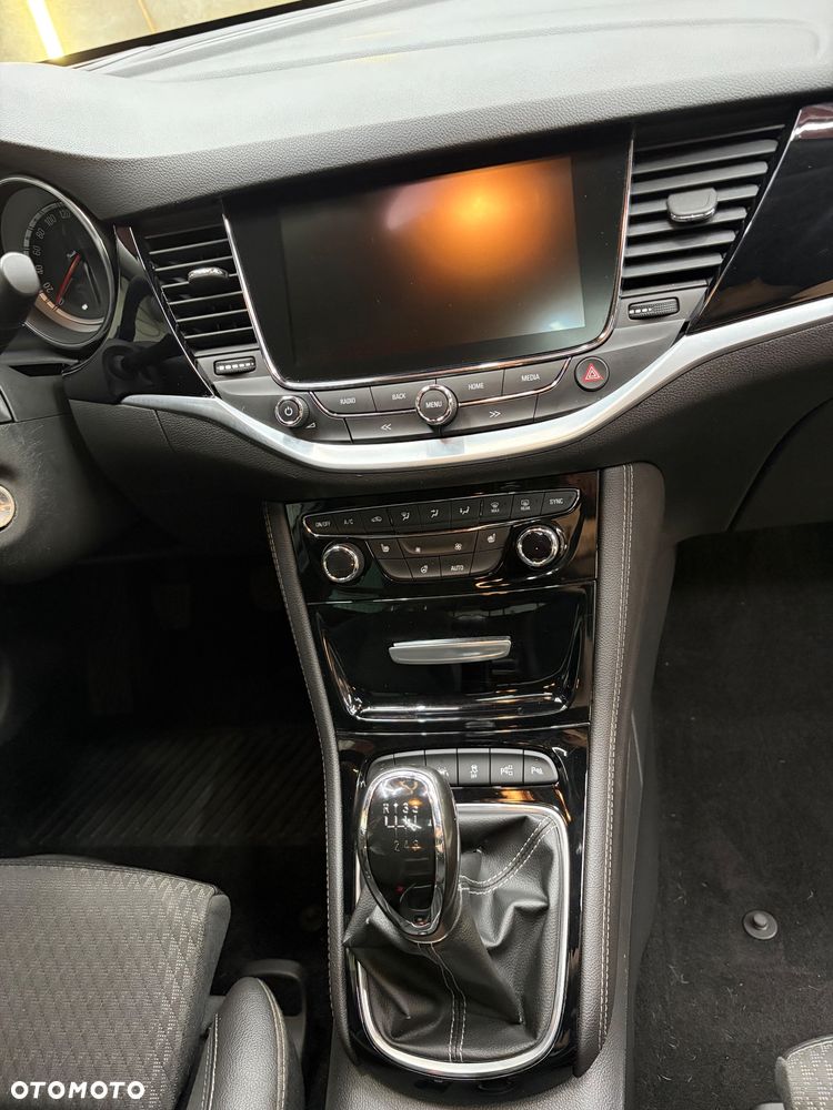 Opel Astra 1.6 CDTI Elite S&S - 10