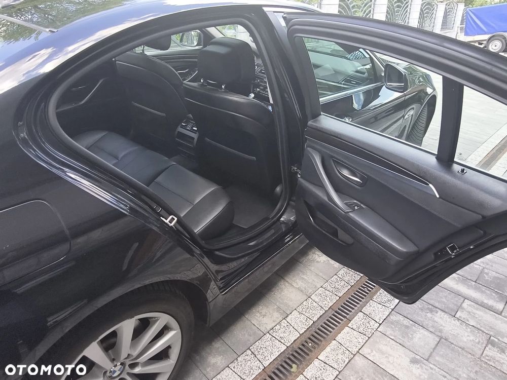 BMW Seria 5 520d Luxury Line - 21