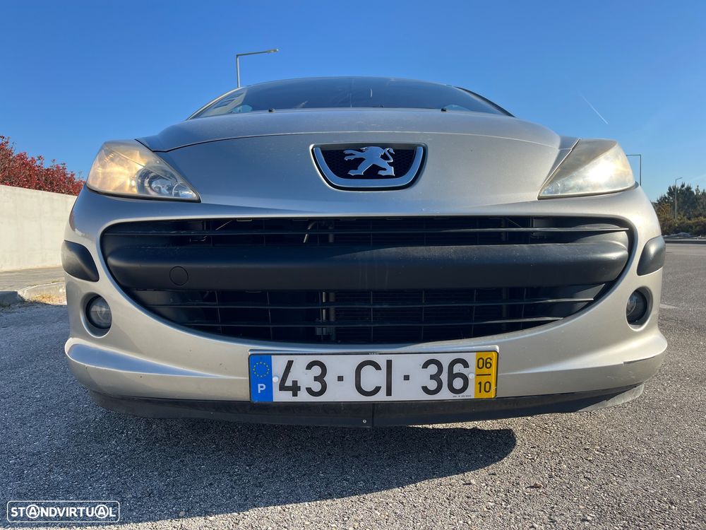 Peugeot 207 - 3