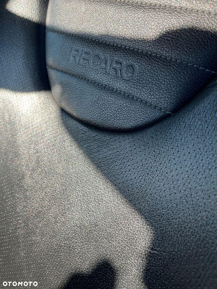 Ford Focus 2.5 ST - 20