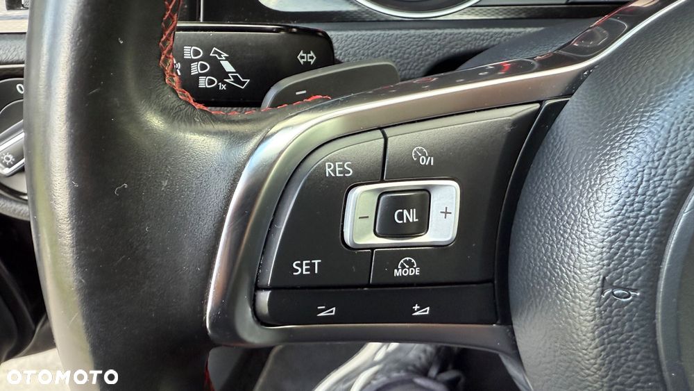 Volkswagen Golf 2.0 TSI BMT GTI Performance DSG - 23