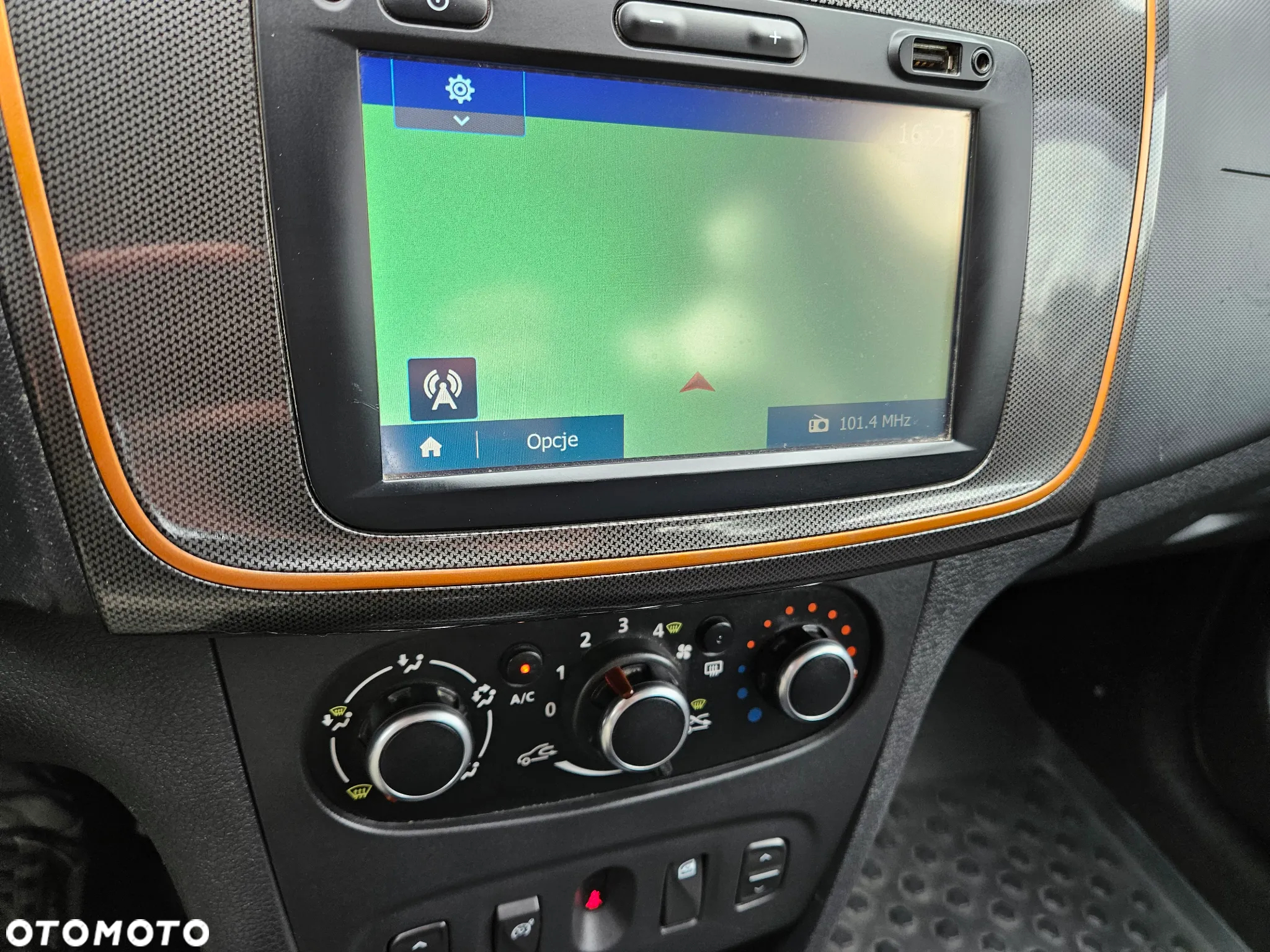 Dacia Logan MCV 0.9 TCe Stepway S&S - 22