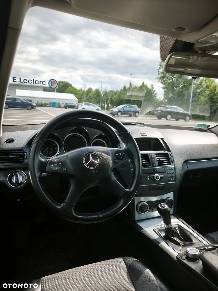 Mercedes-Benz Klasa C 180 K BlueEff Avantgarde - 7