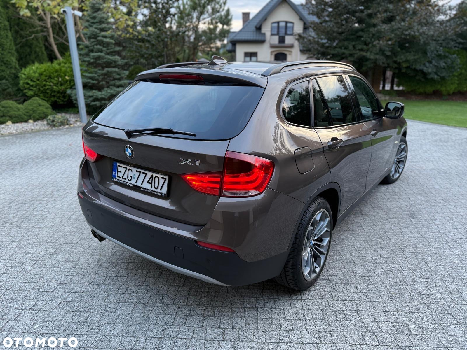 BMW X1 xDrive28i - 8