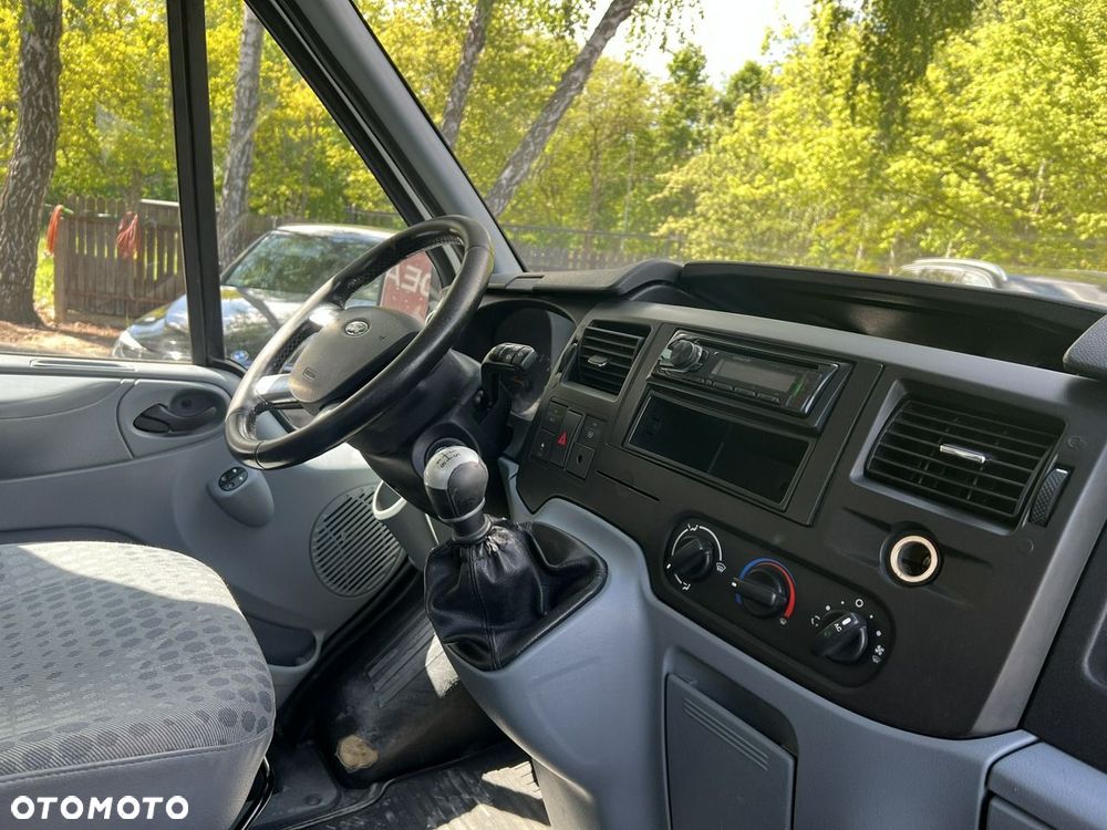 Ford Transit - 14