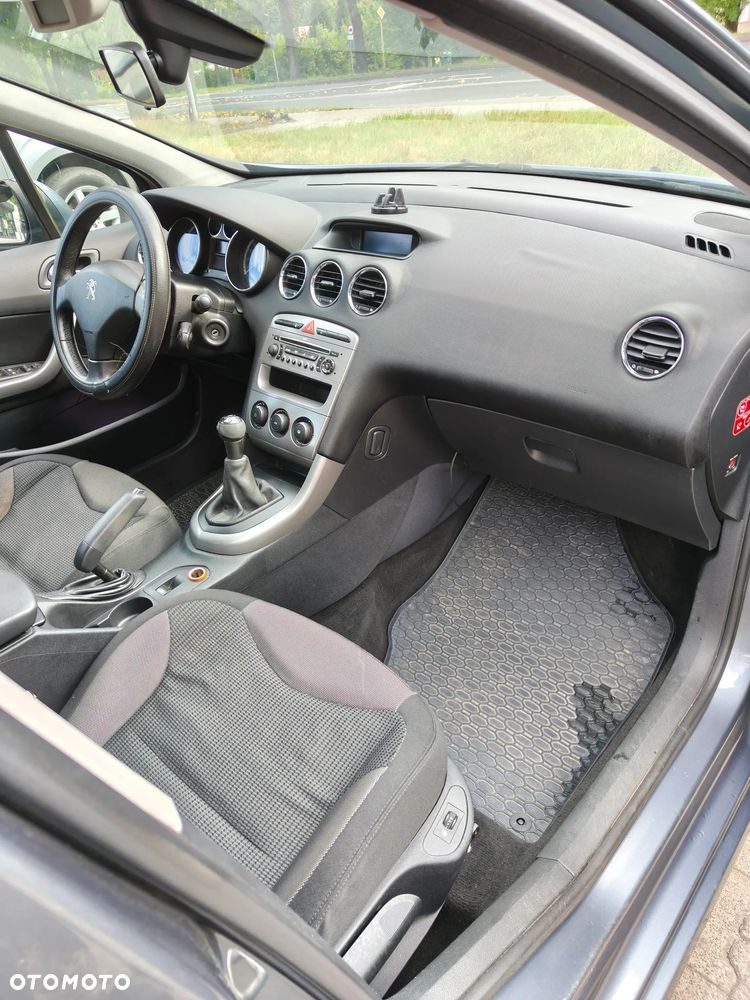 Peugeot 308 1.6 Premium - 16