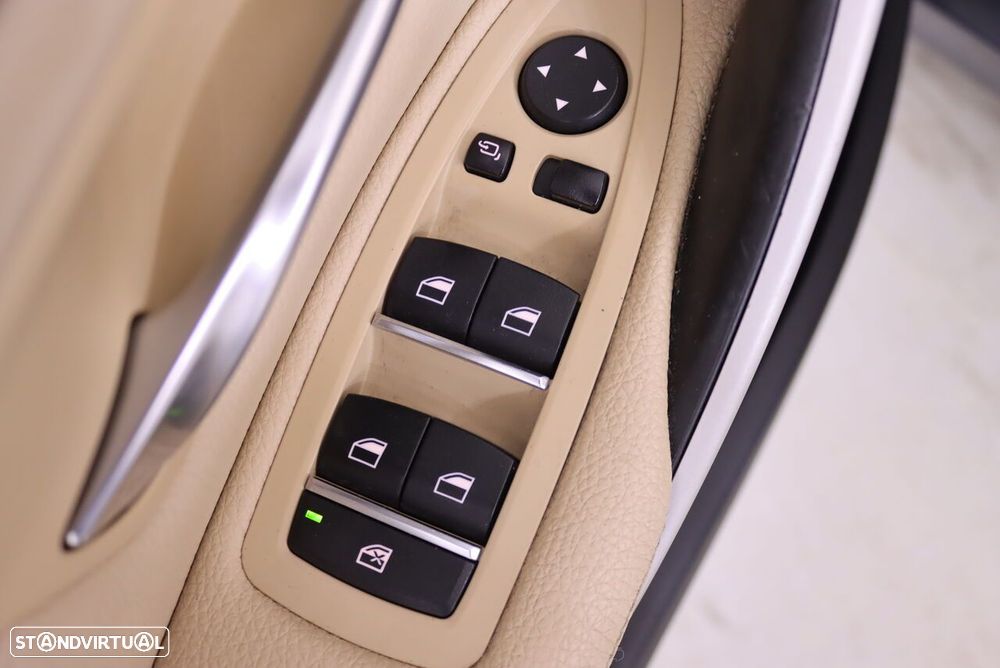 BMW 318 d Advantage - 14