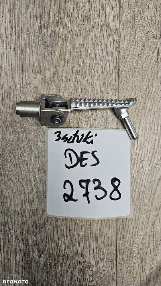 Oryginalny Podnóżek Prawy Przód Yamaha R6 RJ11 / RJ15   2C0-27420-00 - 1