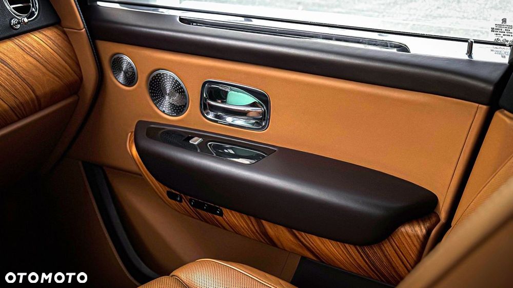 Rolls-Royce Cullinan - 23