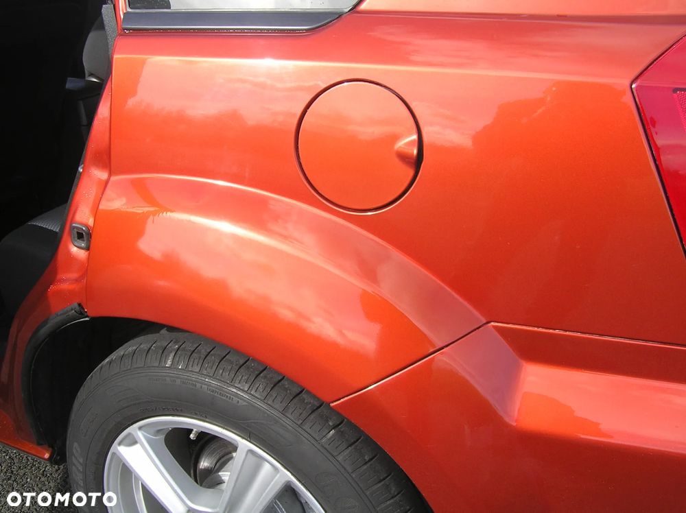 Dodge Caliber - 19