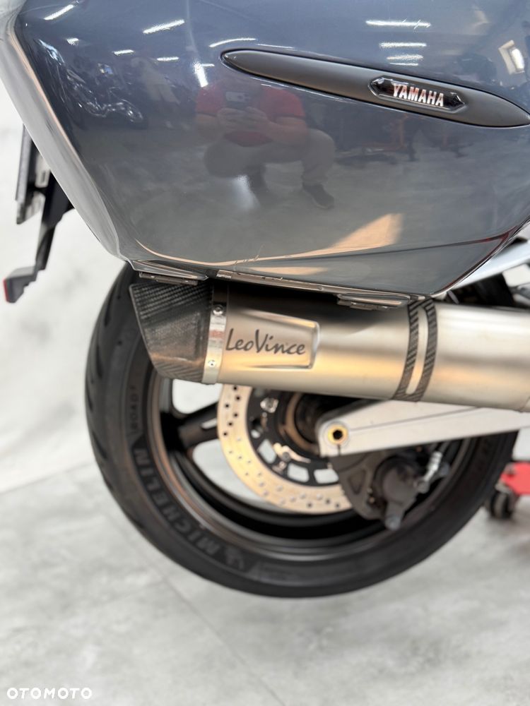 Yamaha FJR - 12