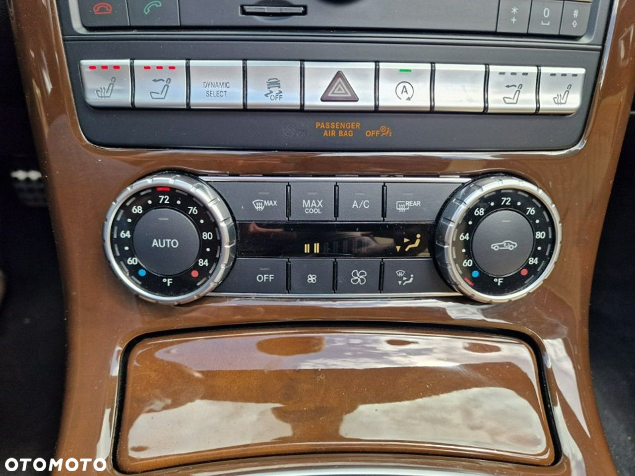 Mercedes-Benz SLC 300 9G-TRONIC Final Edition - 35