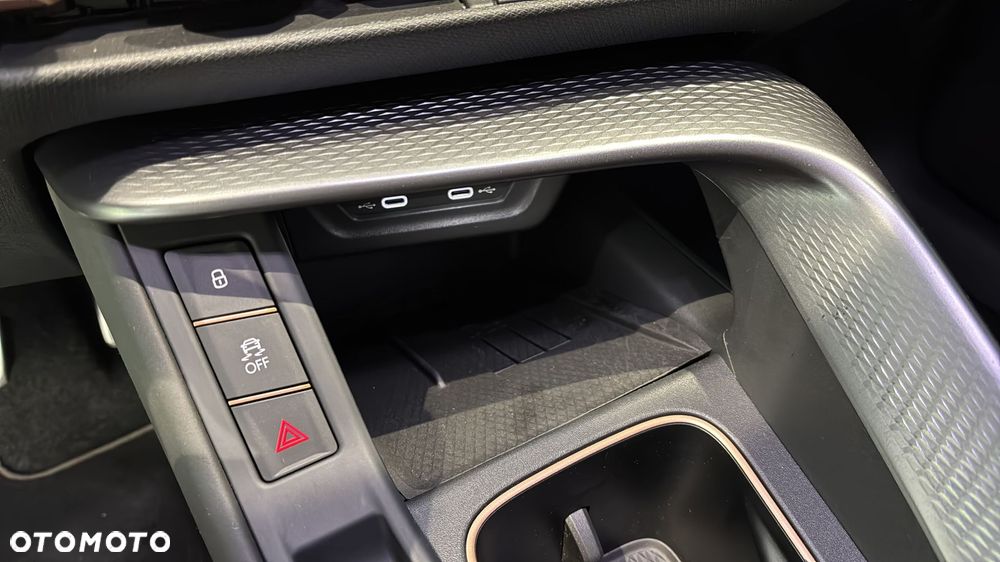 Cupra Terramar 1.5 eTSI mHEV DSG - 22