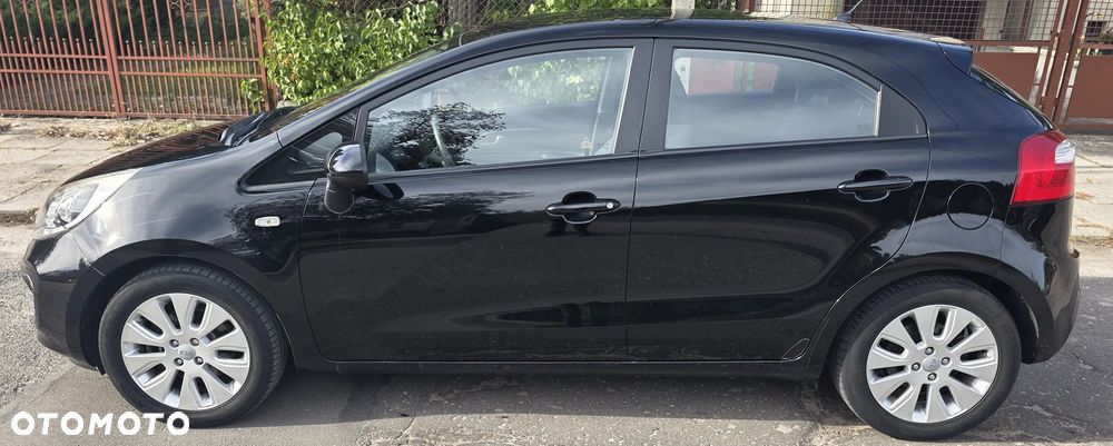 Kia Rio - 3
