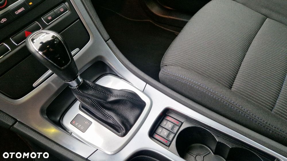 Ford Mondeo 2.0 TDCi Titanium - 14