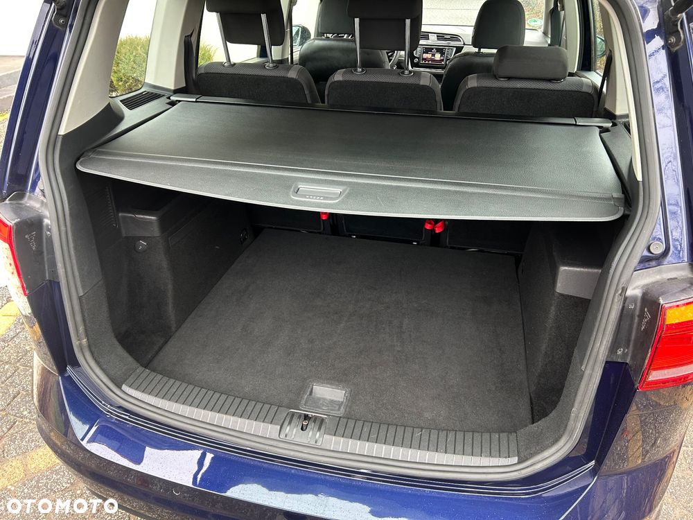 Volkswagen Touran 1.6 TDI SCR BlueMotion Technology Trendline - 22