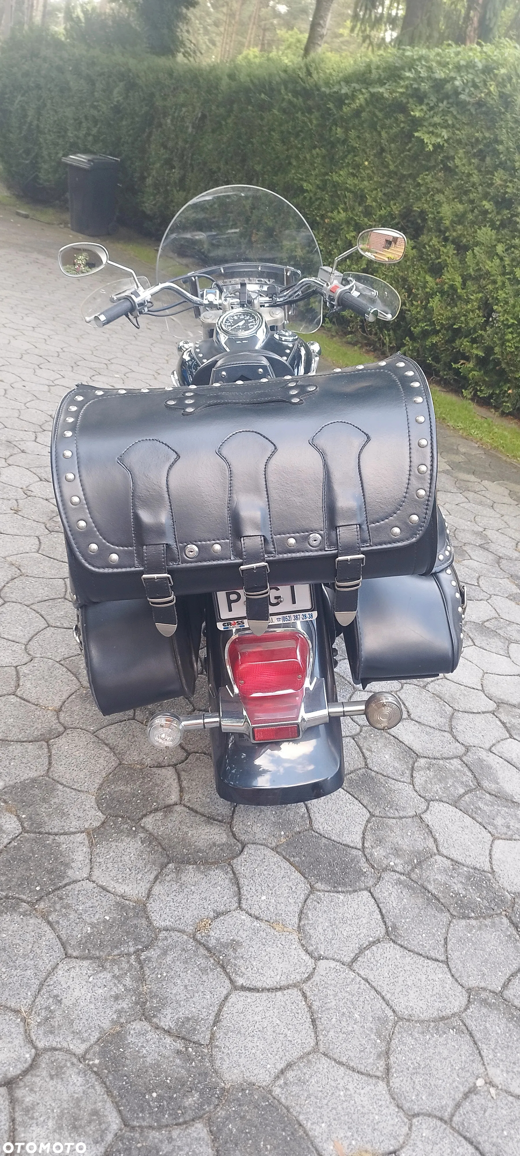 Suzuki Intruder - 4