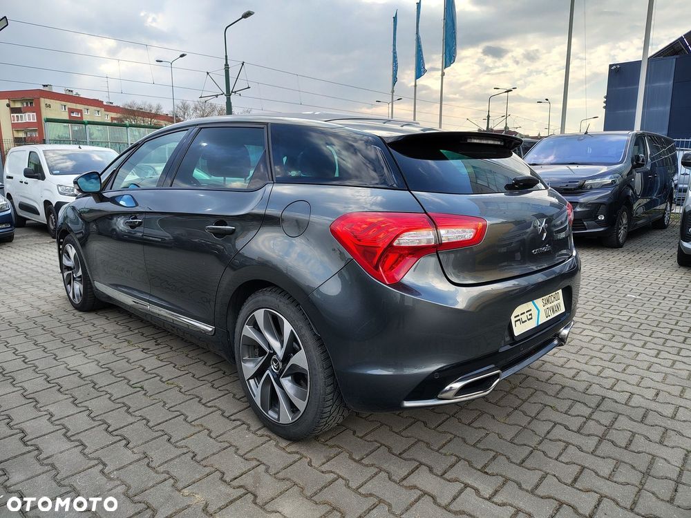 Citroën DS5 1.6 THP SportChic - 4