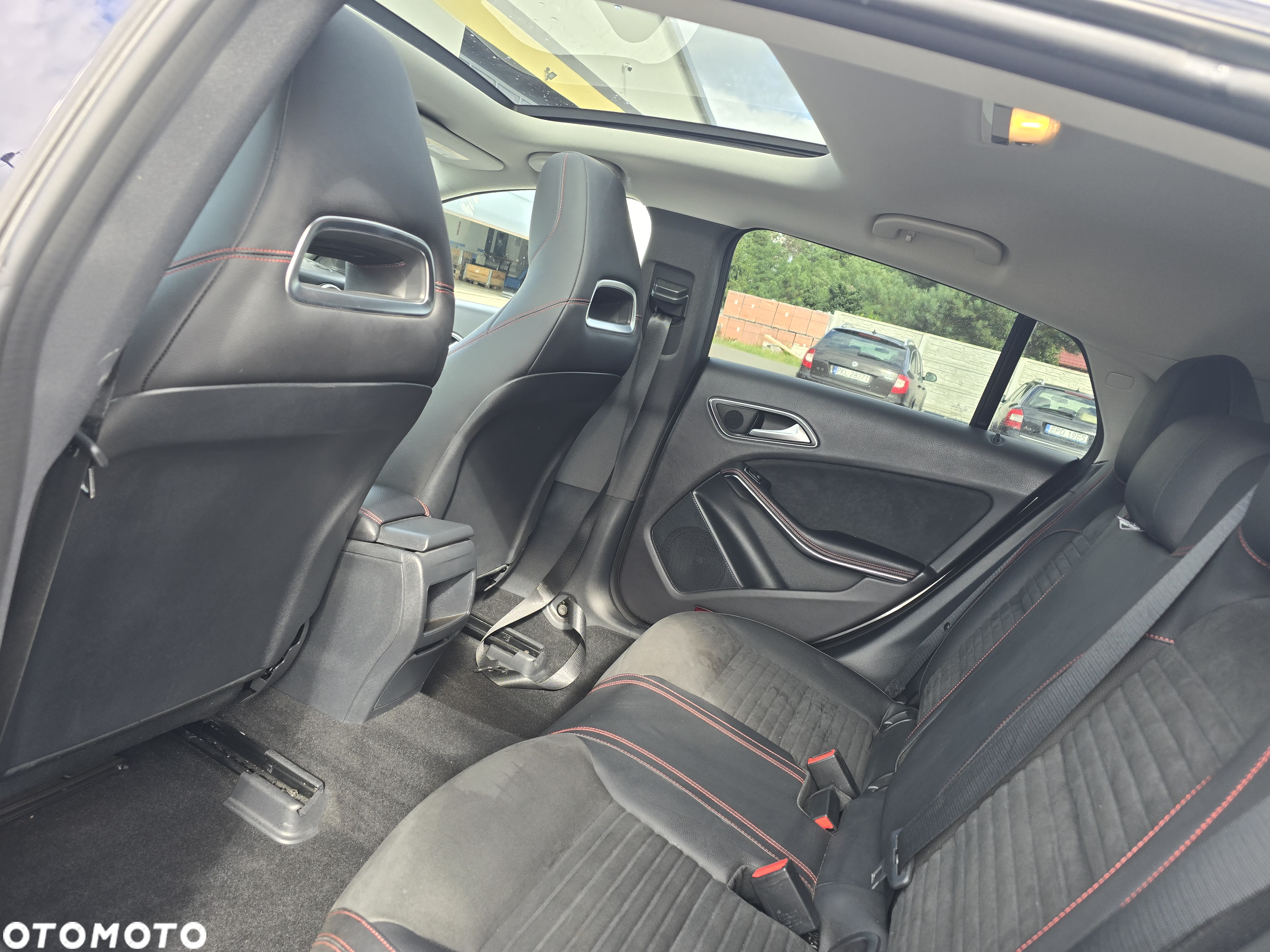 Mercedes-Benz CLA Shooting Brake 180 AMG Line - 9