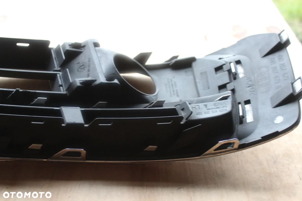 KRATKA ZDERZAKA LEWA AUDI A8 D5 4N0807679 2018 - 9