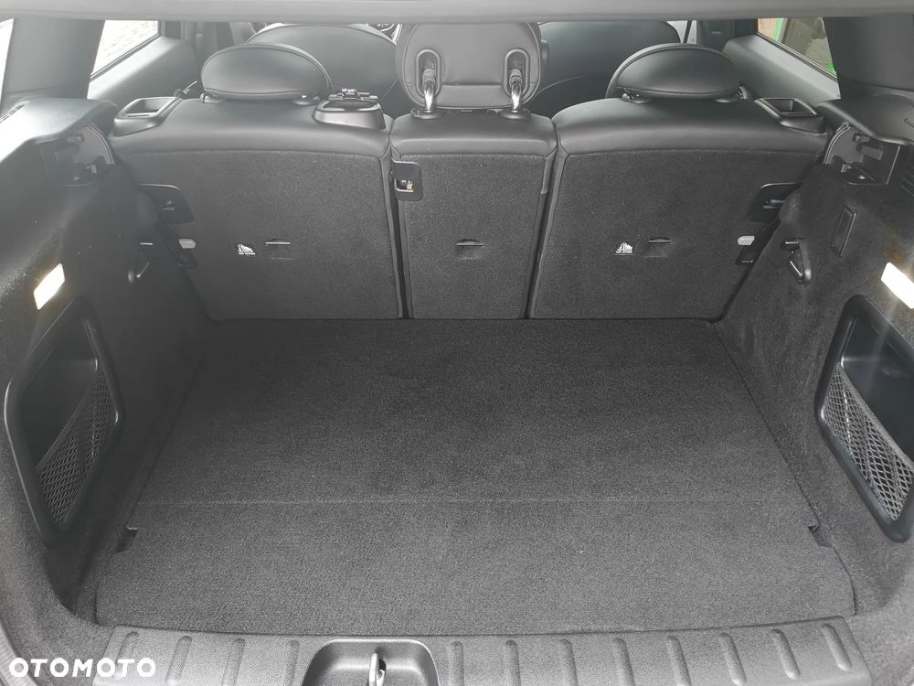 MINI Clubman Cooper S John Cooper Works Trim - 35