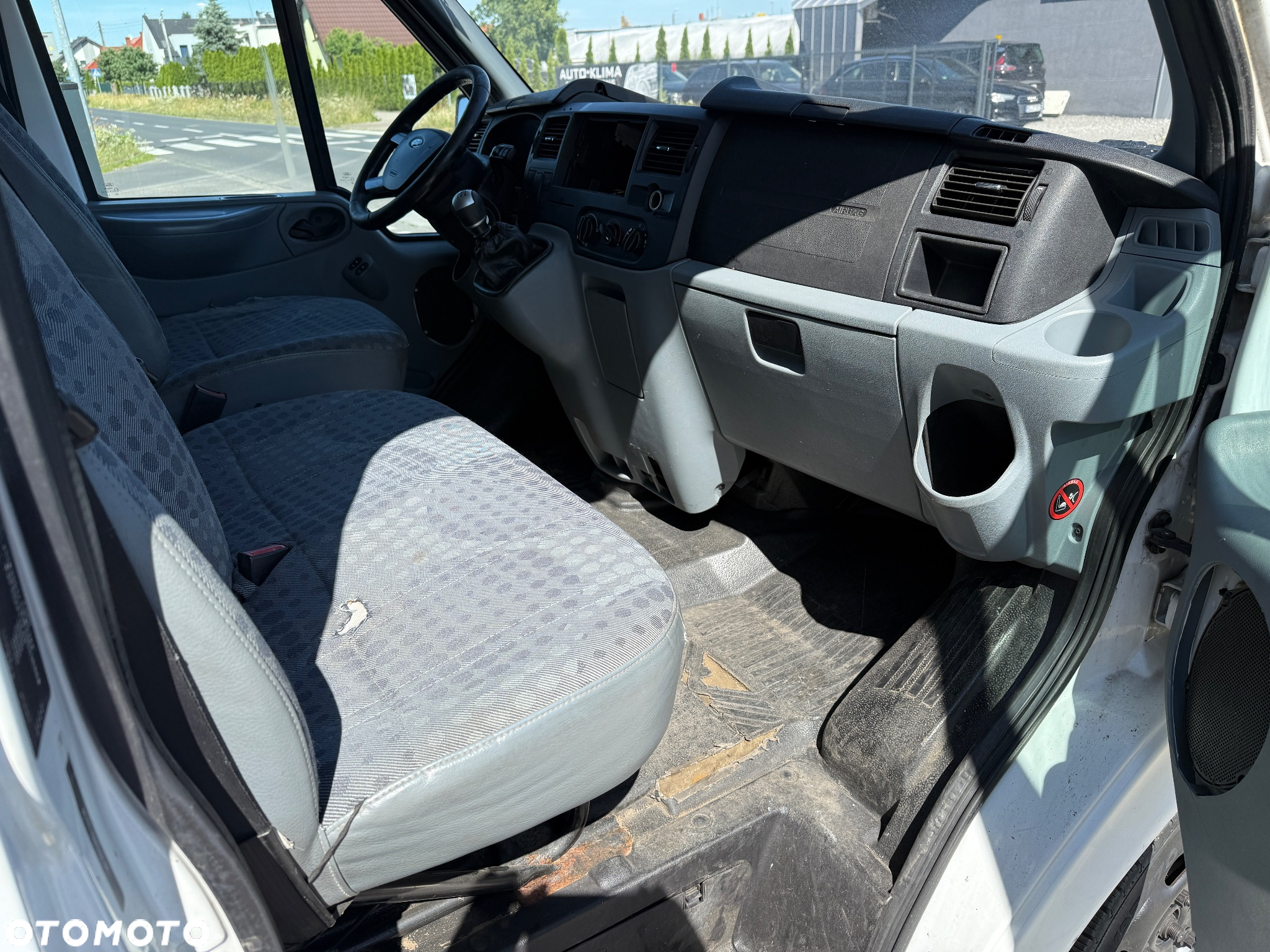 Ford Transit T300 - 6
