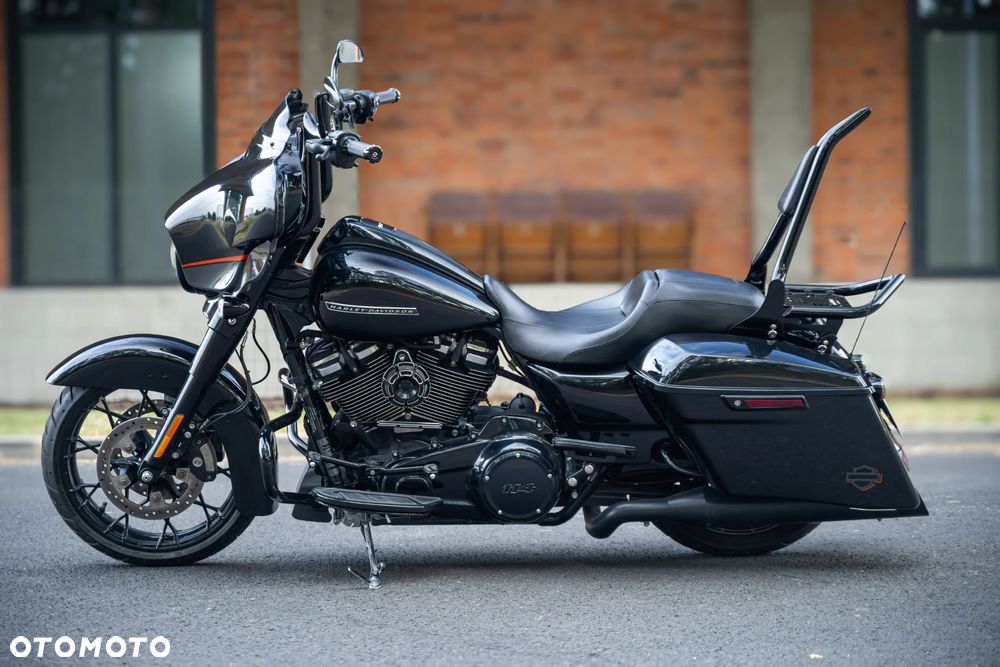 Harley-Davidson Touring Street Glide - 10