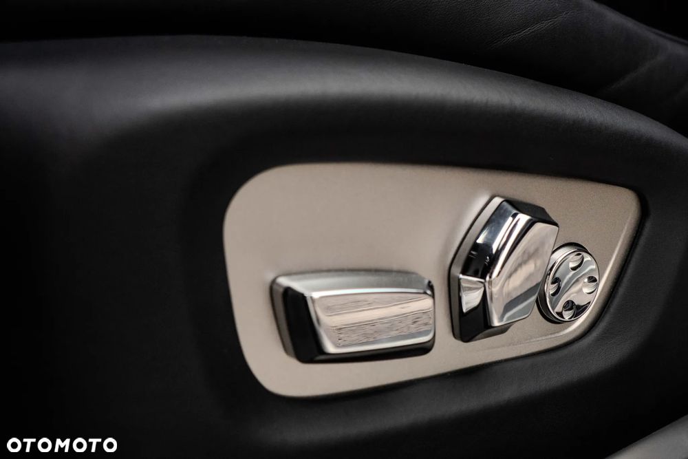 Rolls-Royce Wraith - 20