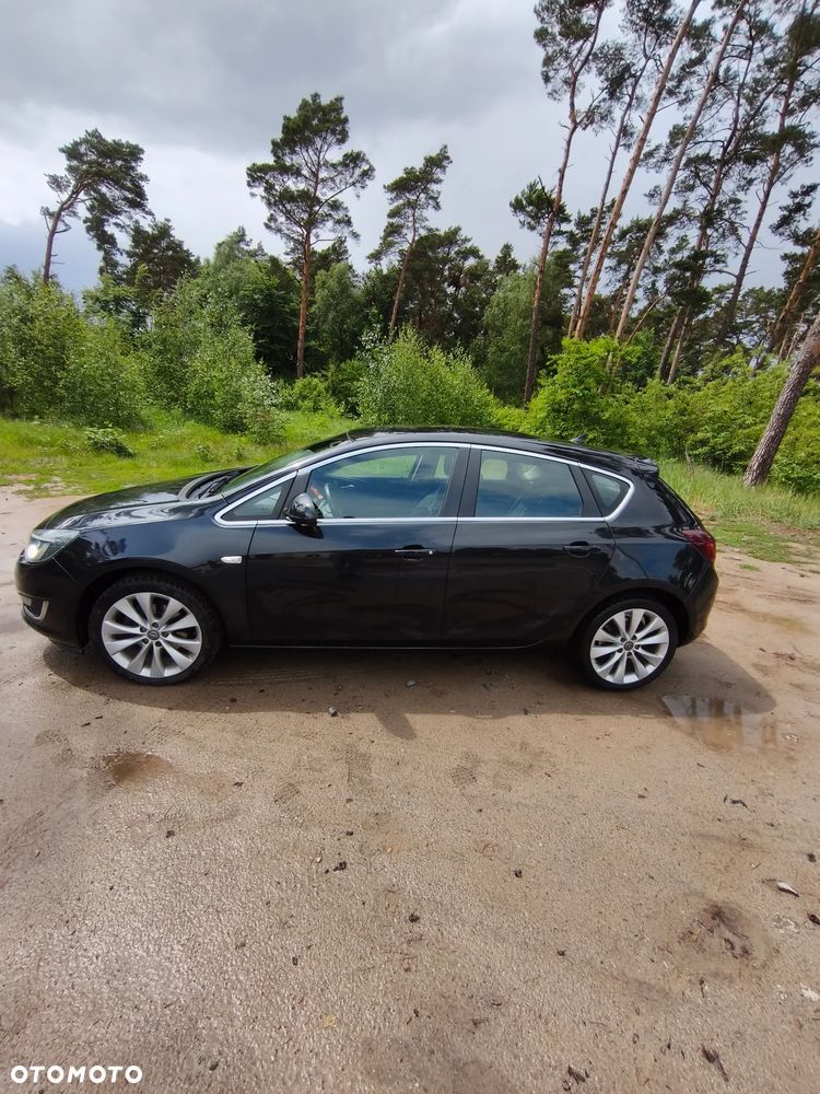 Opel Astra 1.6 CDTI Cosmo - 1