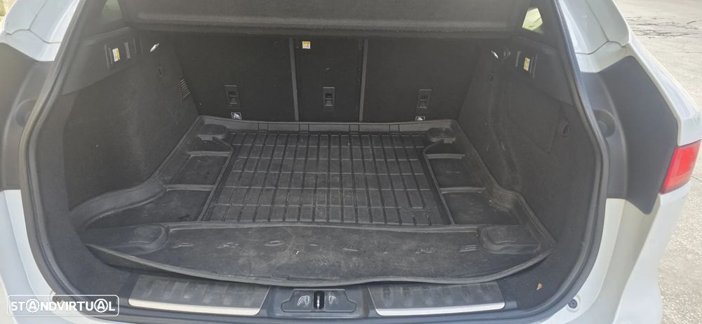 Jaguar F-Pace 20d AWD Aut. R-Sport - 17