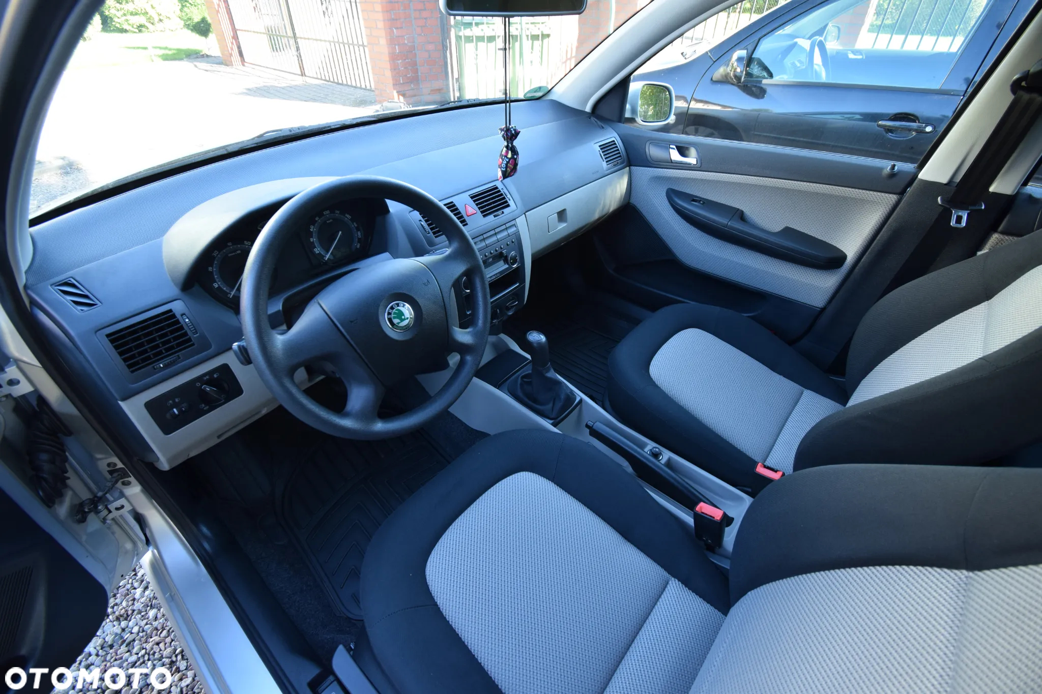 Skoda Fabia 1.4 16V Active - 11