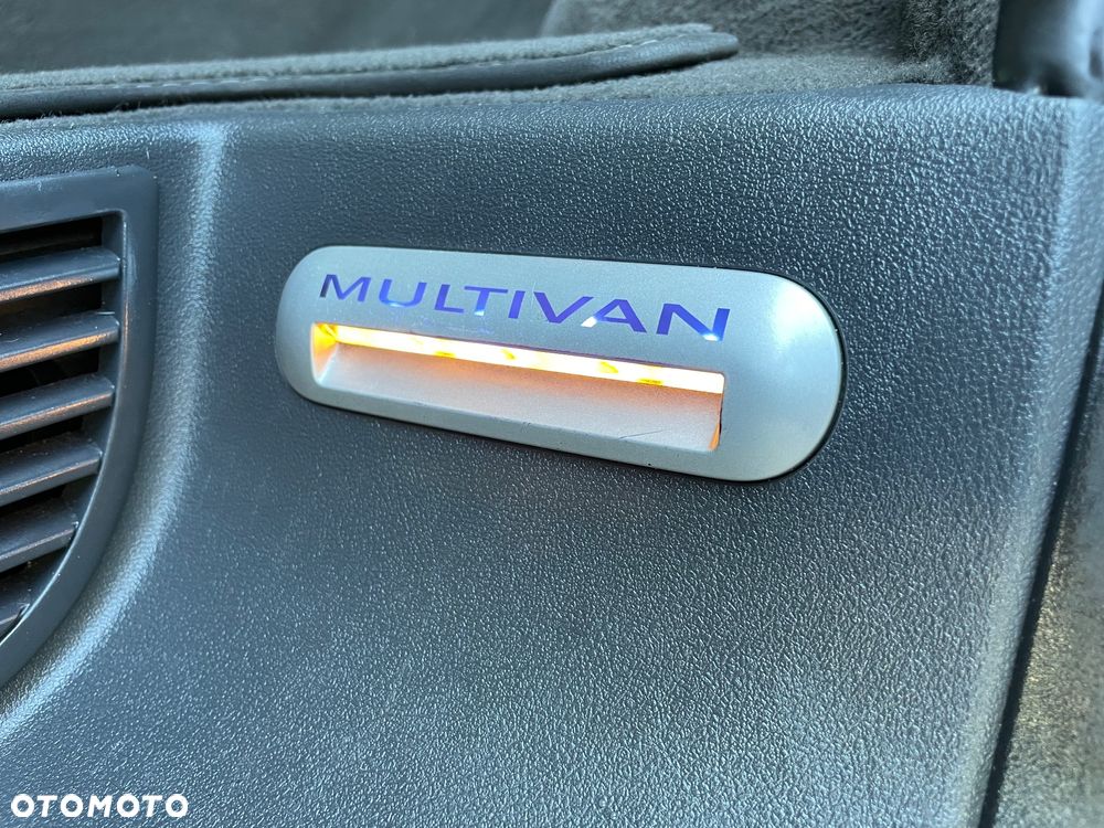 Volkswagen Multivan - 22
