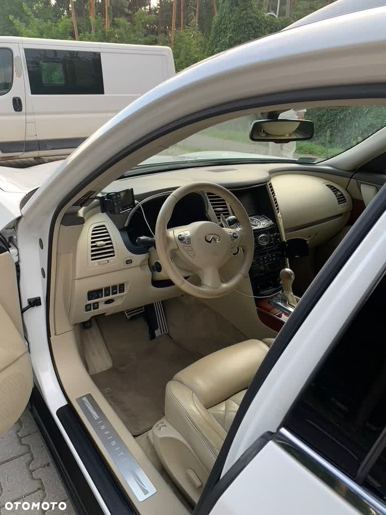 Infiniti QX70 3.7 S Premium - 7